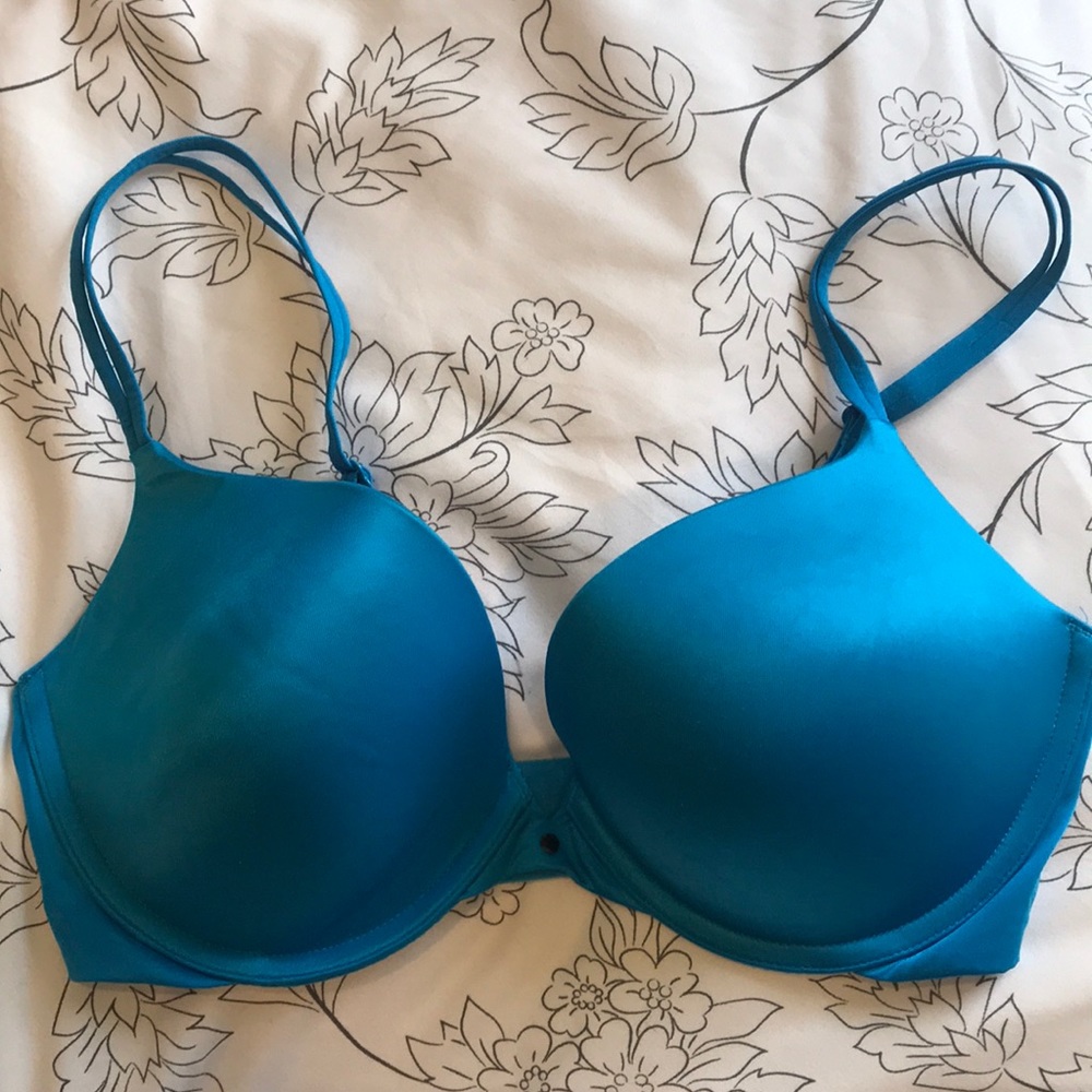 Victoria’s Secret very sexy push up bra 32DD